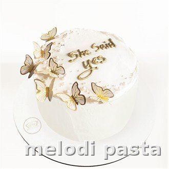 Kelebekli Yazılı Pasta