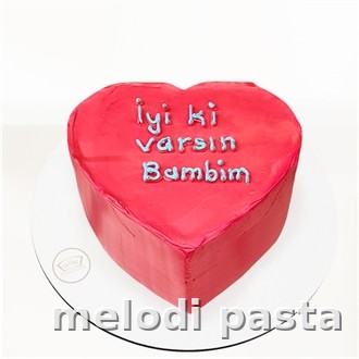 Yazılı Kalp Pasta