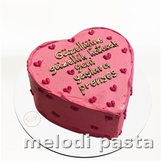 Yazılı Kalp Pasta