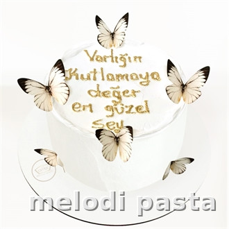 Kelebekli Yazılı Pasta