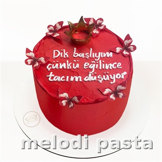 Taçlı Kelebekli Yazılı Pasta
