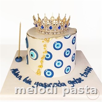 Nazar Boncuklu Simli Taç Pasta
