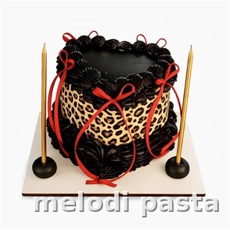 Leopar Desenli Retro Kalp Pasta